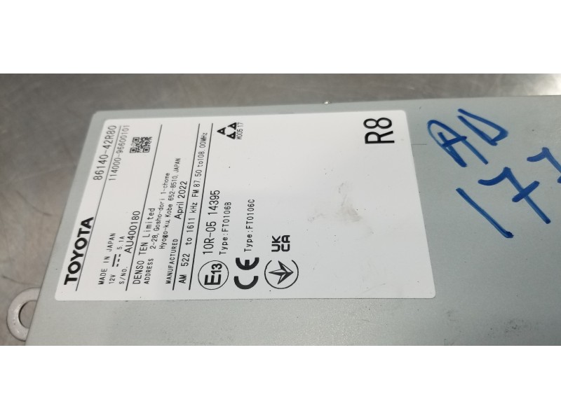 Recambio de pantalla multifuncion para toyota rav 4 plug-in hybrid advance referencia OEM IAM 8614042R80  