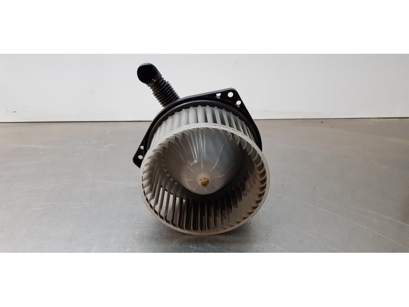 Recambio de motor calefaccion para ssangyong rodius xdi referencia OEM IAM   