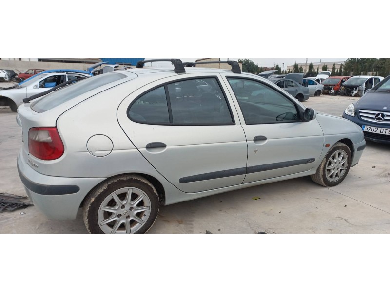 renault megane i fase 2 berlina (ba0) del año 2000 renault megane i fase 2 berlina (ba0) del año 2000
