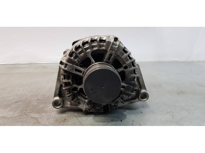 Recambio de alternador para opel zafira tourer excellence referencia OEM IAM LRA03613  