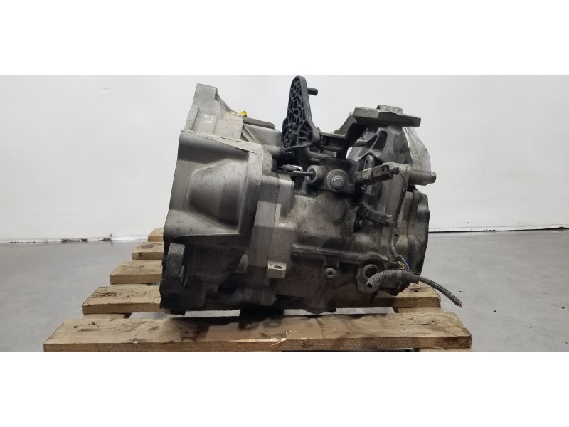 Recambio de caja cambios para skoda octavia lim. (5e3) active referencia OEM IAM QYB RTD  Recambio de caja cambios para skoda octavia lim. (5e3) active referencia OEM IAM QYB RTD