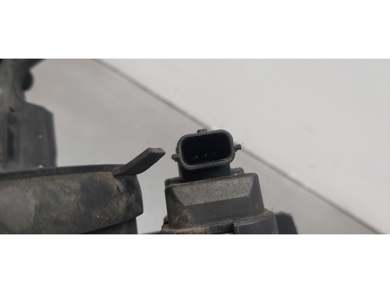 Recambio de faro izquierdo para citroen c-elysée exclusive referencia OEM IAM 9675140080  