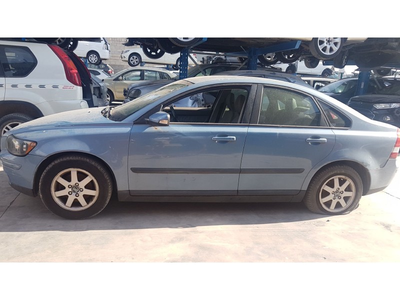 volvo s40 berlina del año 2004