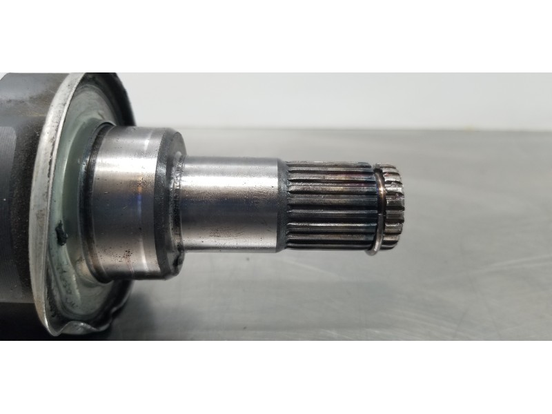 Recambio de transmision trasera derecha para toyota rav 4 plug-in hybrid advance referencia OEM IAM 4233042090  