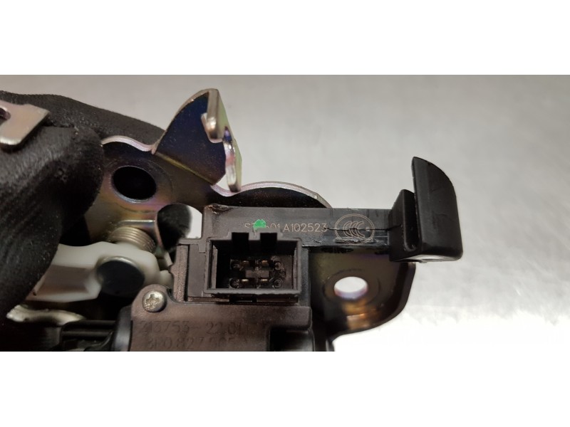 Recambio de cerradura maletero / porton para skoda octavia lim. (5e3) active referencia OEM IAM 8R0827505A  