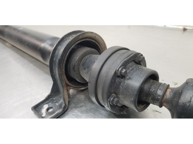 Recambio de transmision central para ssangyong rodius xdi limited referencia OEM IAM 3320021910  