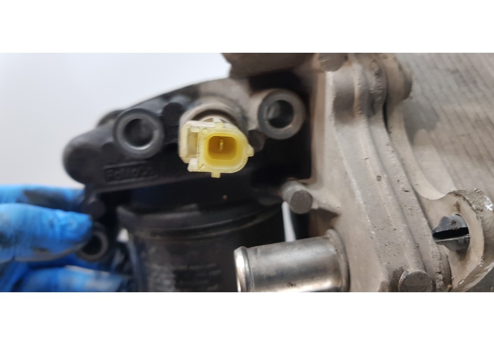 Recambio de soporte filtro aceite para ford transit custom kasten 330 l1 referencia OEM IAM 2132516 BK2Q6B624CE 