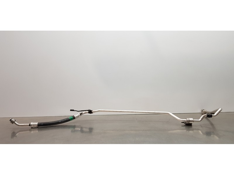 Recambio de tubos aire acondicionado para toyota rav 4 plug-in hybrid advance referencia OEM IAM 8871142070  