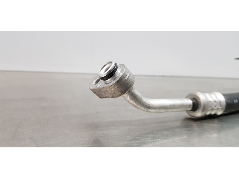 Recambio de tubos aire acondicionado para toyota rav 4 plug-in hybrid advance referencia OEM IAM 8871142070  