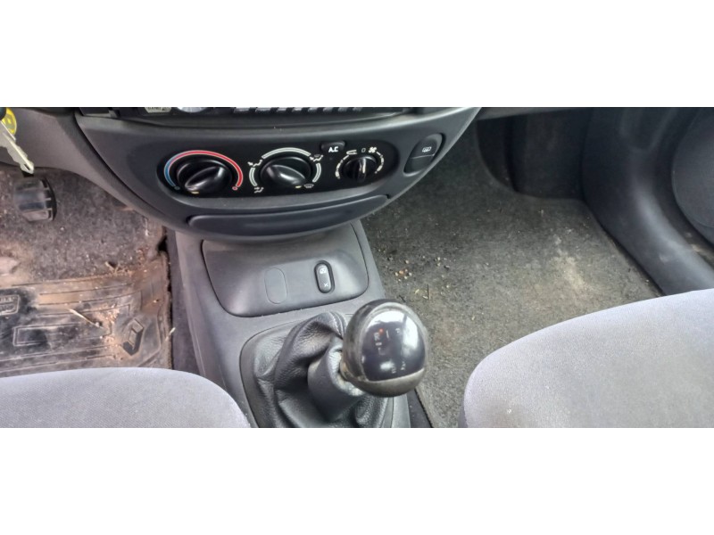 renault megane i fase 2 berlina (ba0) del año 2000 renault megane i fase 2 berlina (ba0) del año 2000