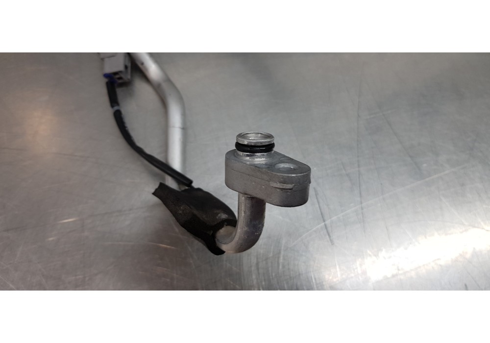 Recambio de tubos aire acondicionado para toyota rav 4 plug-in hybrid advance referencia OEM IAM 8851542120 4475200130 887154236