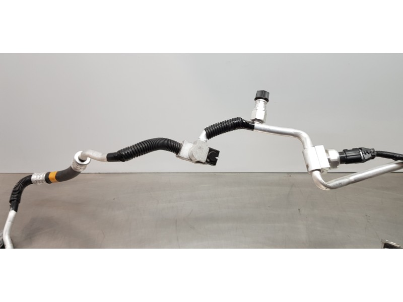 Recambio de tubos aire acondicionado para toyota rav 4 plug-in hybrid advance referencia OEM IAM 8851542120 4475200130 887154236