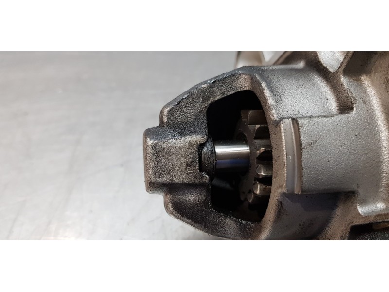 Recambio de motor arranque para renault captur limited referencia OEM IAM 233000557R   Recambio de motor arranque para renault captur limited referencia OEM IAM 233000557R