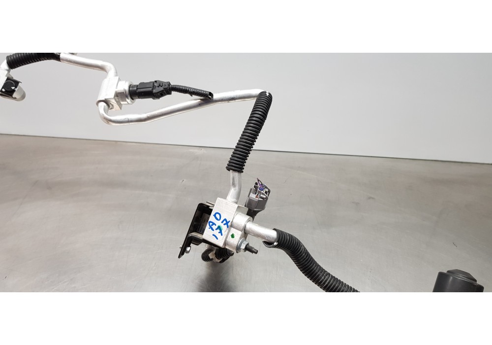 Recambio de tubos aire acondicionado para toyota rav 4 plug-in hybrid advance referencia OEM IAM 8851542120 4475200130 887154236