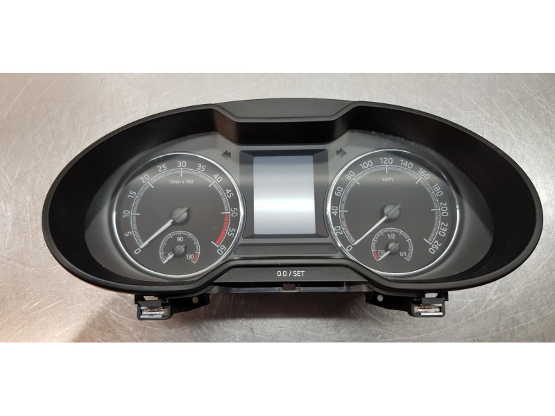 Recambio de cuadro instrumentos para skoda octavia lim. (5e3) active referencia OEM IAM 5E0920781D   Recambio de cuadro instrumentos para skoda octavia lim. (5e3) active referencia OEM IAM 5E0920781D