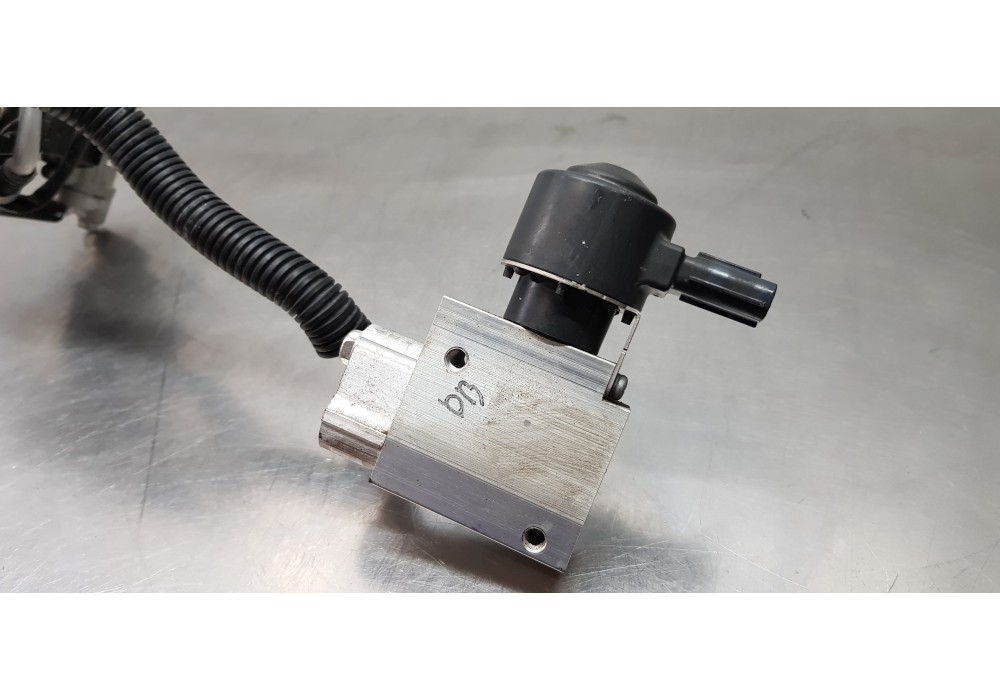 Recambio de tubos aire acondicionado para toyota rav 4 plug-in hybrid advance referencia OEM IAM 8851542120 4475200130 887154236