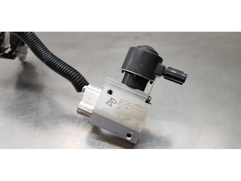 Recambio de tubos aire acondicionado para toyota rav 4 plug-in hybrid advance referencia OEM IAM 8851542120 4475200130 887154236