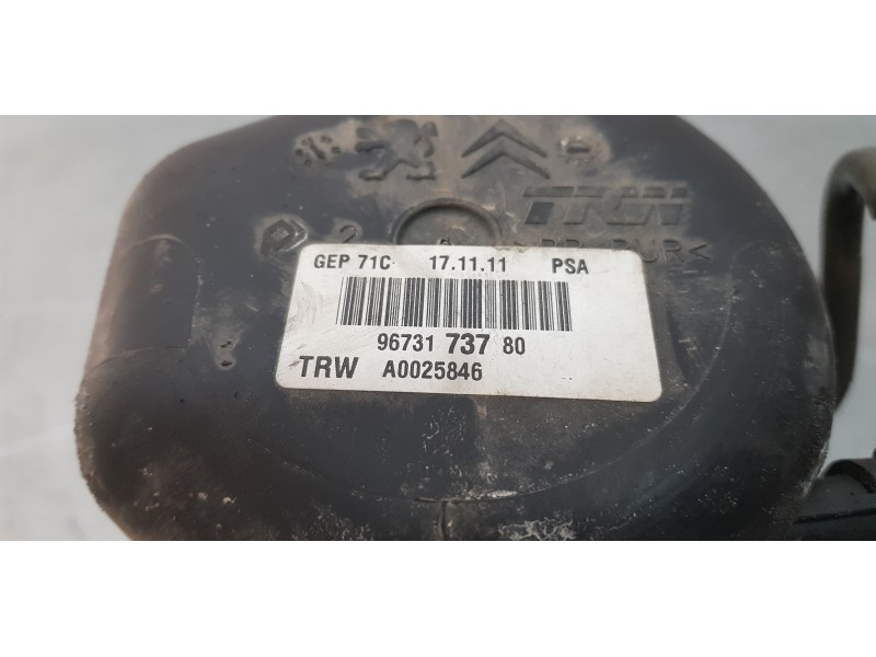 Recambio de bomba direccion para citroen c5 berlina seduction referencia OEM IAM 9673173780  