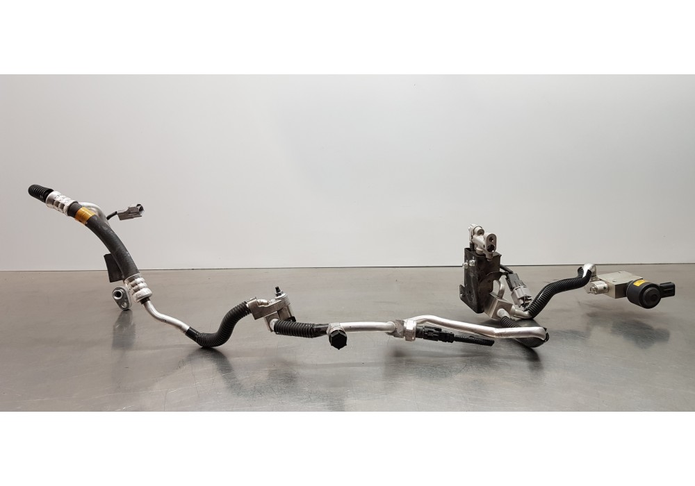 Recambio de tubos aire acondicionado para toyota rav 4 plug-in hybrid advance referencia OEM IAM 8851542120 4475200130 887154236