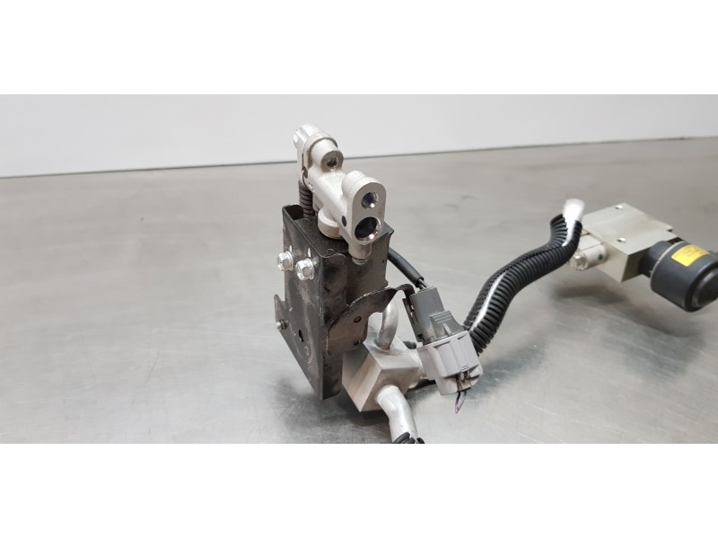 Recambio de tubos aire acondicionado para toyota rav 4 plug-in hybrid advance referencia OEM IAM 8851542120 4475200130 887154236