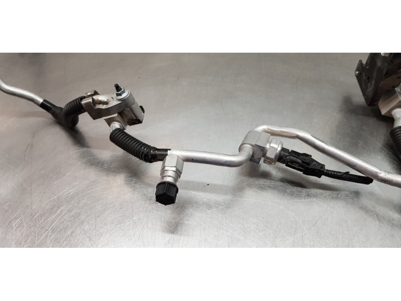 Recambio de tubos aire acondicionado para toyota rav 4 plug-in hybrid advance referencia OEM IAM 8851542120 4475200130 887154236