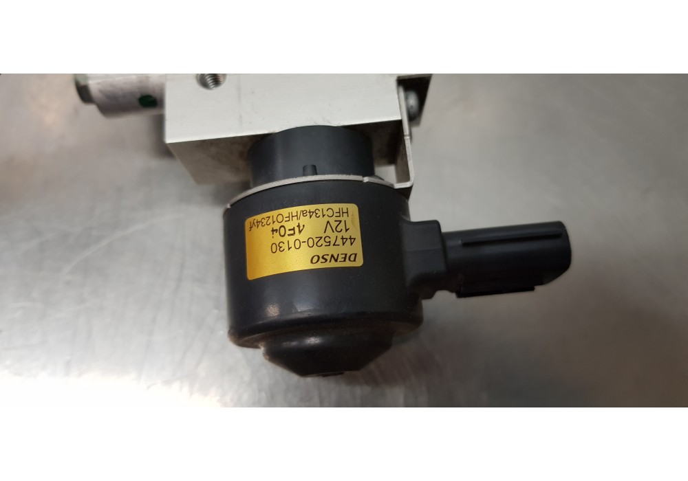 Recambio de tubos aire acondicionado para toyota rav 4 plug-in hybrid advance referencia OEM IAM 8851542120 4475200130 887154236