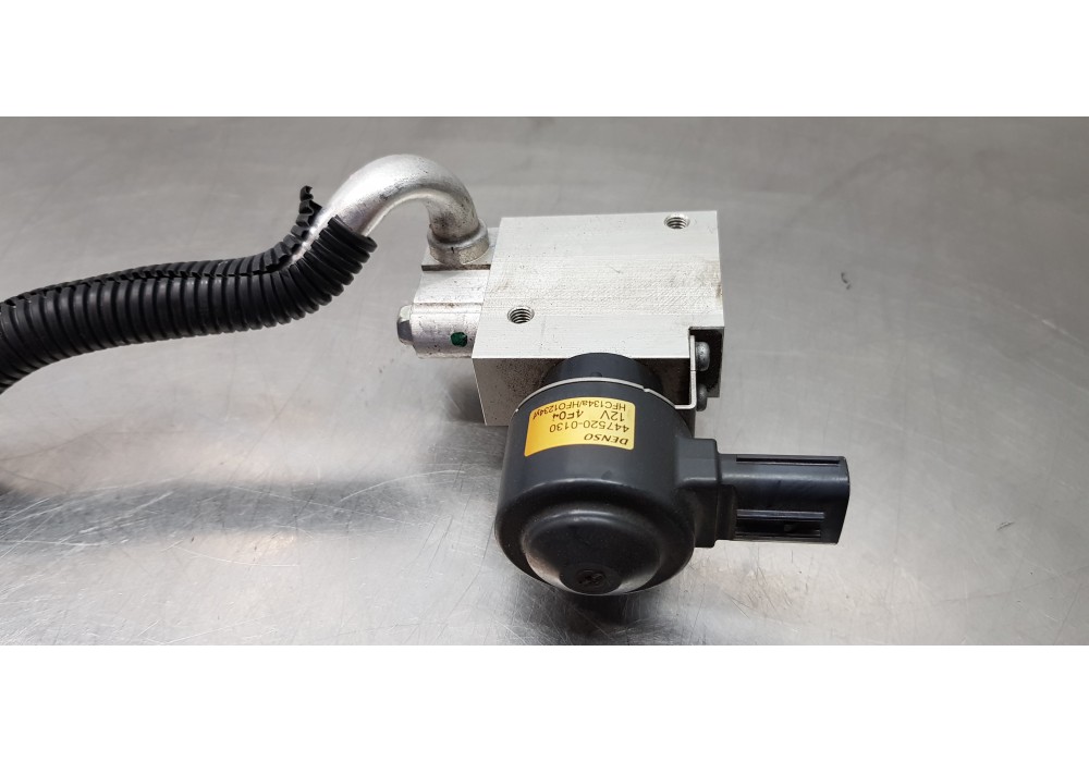 Recambio de tubos aire acondicionado para toyota rav 4 plug-in hybrid advance referencia OEM IAM 8851542120 4475200130 887154236