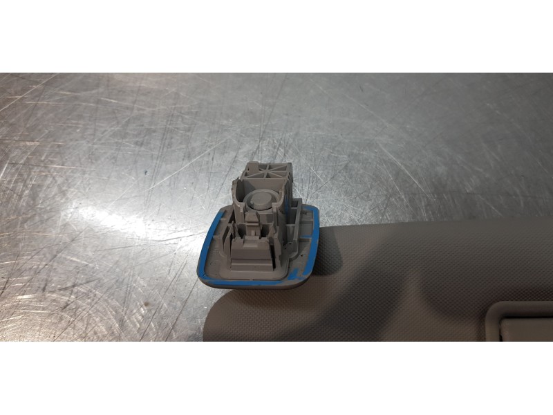 Recambio de parasol izquierdo para renault captur limited referencia OEM IAM 964012136R   Recambio de parasol izquierdo para renault captur limited referencia OEM IAM 964012136R