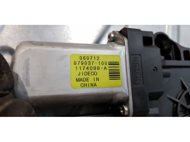 Recambio de elevalunas delantero derecho para volvo c30 d5 momentum referencia OEM IAM 30773903AA  