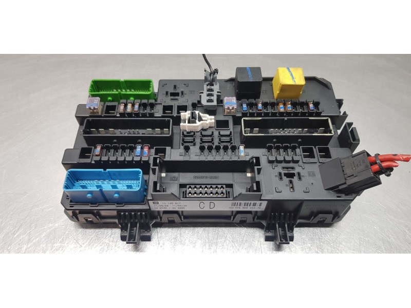 Recambio de caja reles / fusibles para opel astra h berlina comfort referencia OEM IAM 13145017 5DK008669  Recambio de caja reles / fusibles para opel astra h berlina comfort referencia OEM IAM 13145017 5DK008669