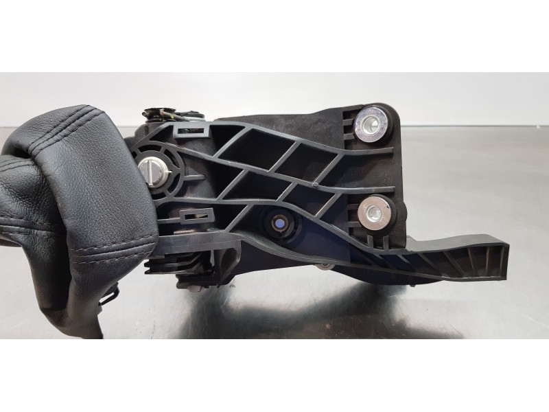 Recambio de palanca cambio para ford transit kastenwagen (ttg) 350 l2 referencia OEM IAM 2628817 BK2R7C453MKG BK2R7C453MKN Recambio de palanca cambio para ford transit kastenwagen (ttg) 350 l2 referencia OEM IAM 2628817 BK2R7C453MKG BK2R7C453MKN