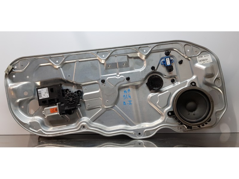 Recambio de elevalunas delantero izquierdo para volvo c30 d5 momentum referencia OEM IAM 30773905AA  