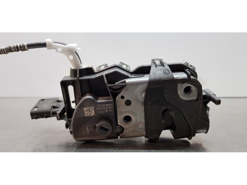 Recambio de cerradura puerta trasera izquierda para peugeot 3008 active referencia OEM IAM 9810391580   Recambio de cerradura puerta trasera izquierda para peugeot 3008 active referencia OEM IAM 9810391580