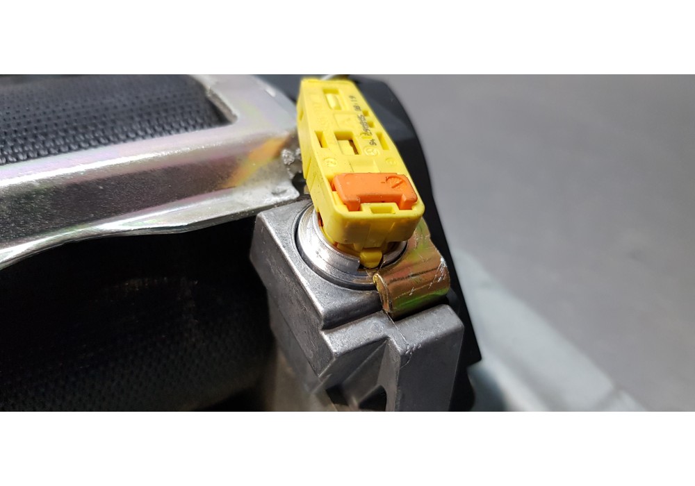 Recambio de cinturon seguridad delantero izquierdo para mercedes clase r (w251) 320 cdi (251.022) referencia OEM IAM A2518600985