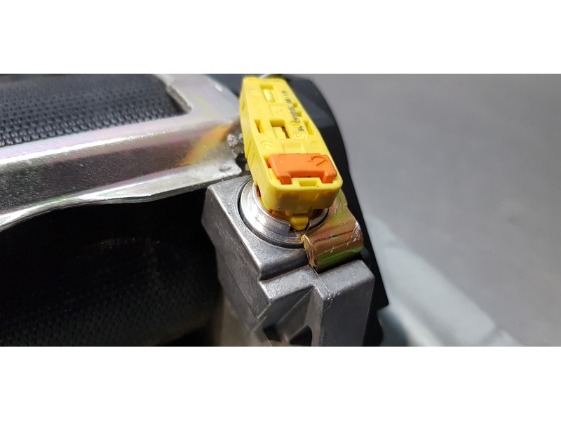 Recambio de cinturon seguridad delantero izquierdo para mercedes clase r (w251) 320 cdi (251.022) referencia OEM IAM A2518600985