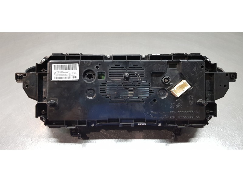 Recambio de cuadro instrumentos para peugeot 3008 active referencia OEM IAM 9828150380  