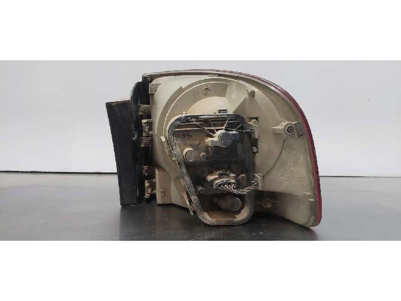 Recambio de piloto trasero izquierdo para volkswagen touareg (7la) tdi v10 referencia OEM IAM 7L6945095P   Recambio de piloto trasero izquierdo para volkswagen touareg (7la) tdi v10 referencia OEM IAM 7L6945095P