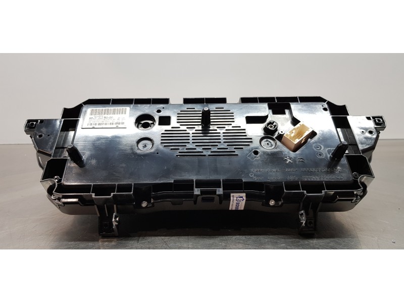 Recambio de cuadro instrumentos para peugeot 3008 active referencia OEM IAM 9828150380  