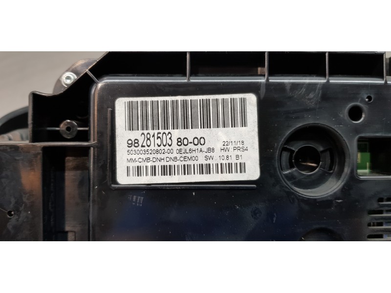 Recambio de cuadro instrumentos para peugeot 3008 active referencia OEM IAM 9828150380  