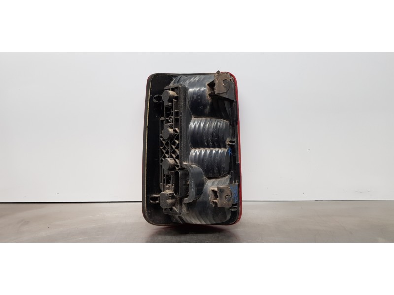 Recambio de piloto trasero derecho para volkswagen caddy ka/kb (2c) kasten bluemotion referencia OEM IAM 2K5945096K  