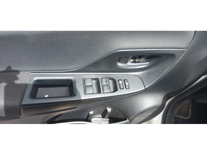 toyota yaris del año 2017