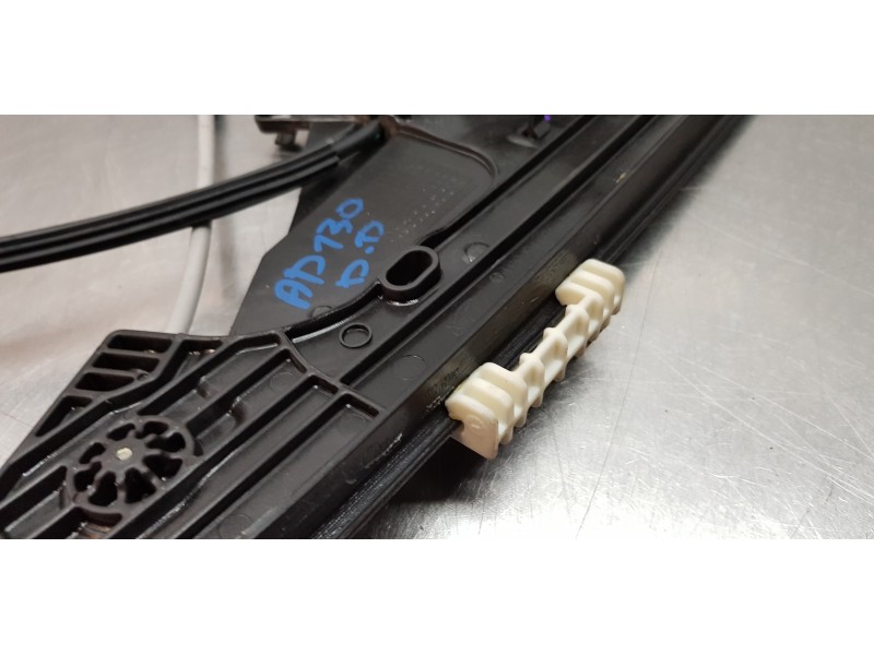 Recambio de elevalunas delantero derecho para peugeot 3008 active referencia OEM IAM 9830389280  