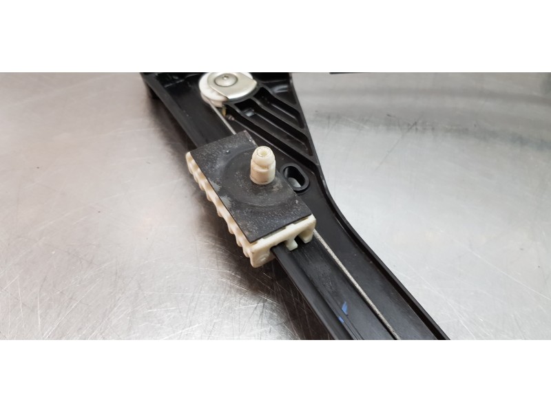 Recambio de elevalunas delantero derecho para peugeot 3008 active referencia OEM IAM 9830389280  