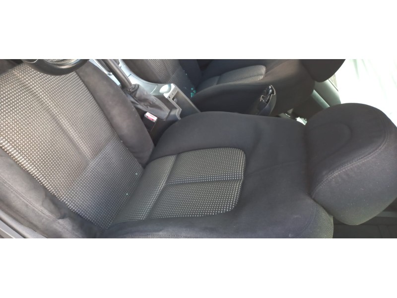 peugeot 407 del año 2006