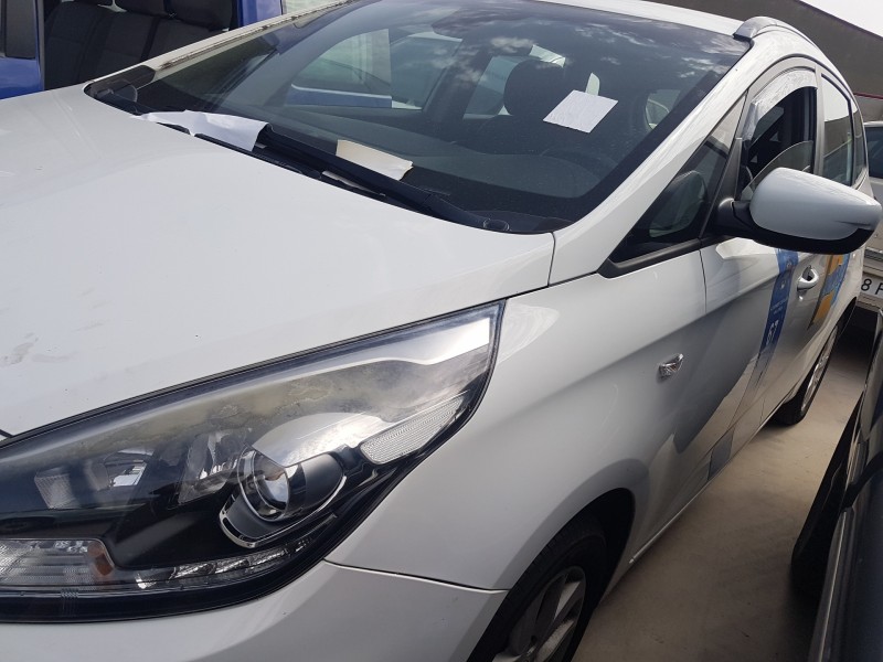 kia carens ( ) del año 2017