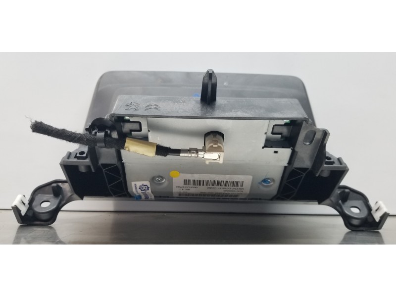 Recambio de pantalla multifuncion para peugeot 3008 allure referencia OEM IAM 9810032680  