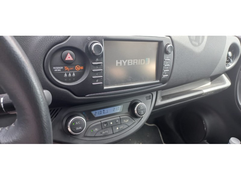 toyota yaris del año 2017