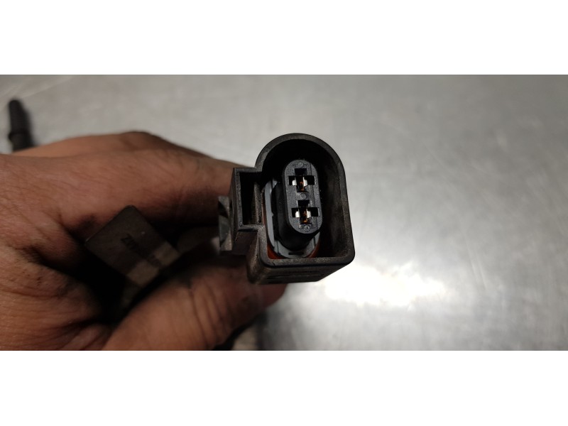 Recambio de inyector para volkswagen crafter kasten (sy) furgón 35 bl ta fwd referencia OEM IAM 2N0131113C 0444025079 