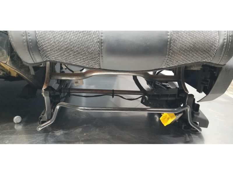 Recambio de juego asientos completo para peugeot 3008 allure referencia OEM IAM 1622708380 1616753480 1622708080