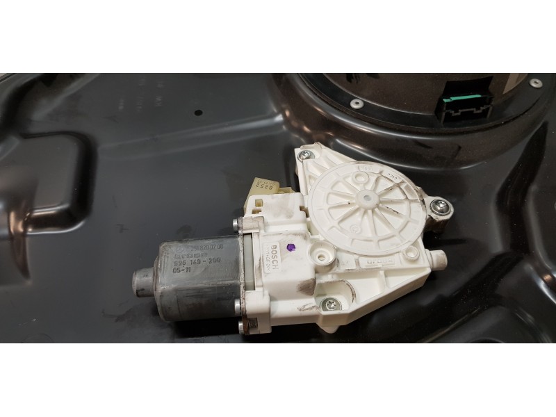 Recambio de elevalunas trasero derecho para mercedes clase r (w251) 320 cdi (251.022) referencia OEM IAM A2518200208  